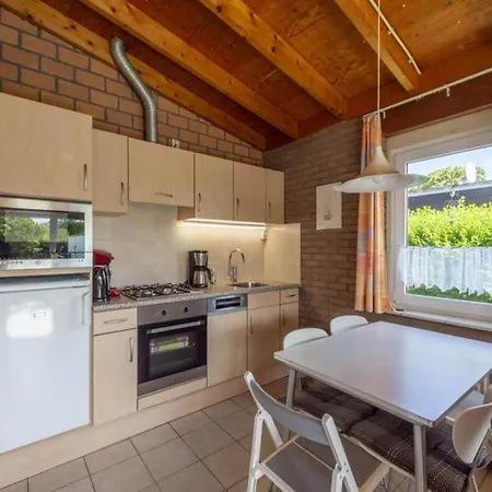 Modern Close To The Holiday home *