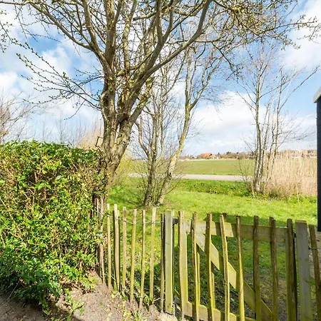 Modern Close To The Holiday home *