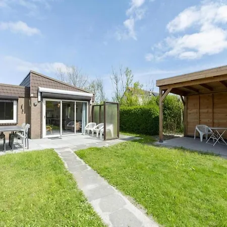 Modern Close To The Holiday home *